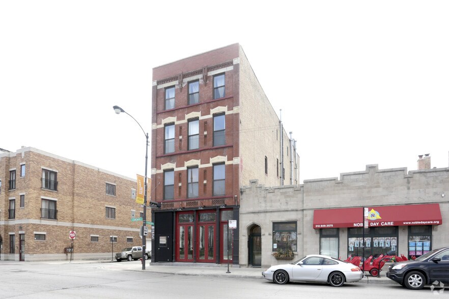 More Photos Of 1329 W Chicago Ave, Chicago Apartments For Lease