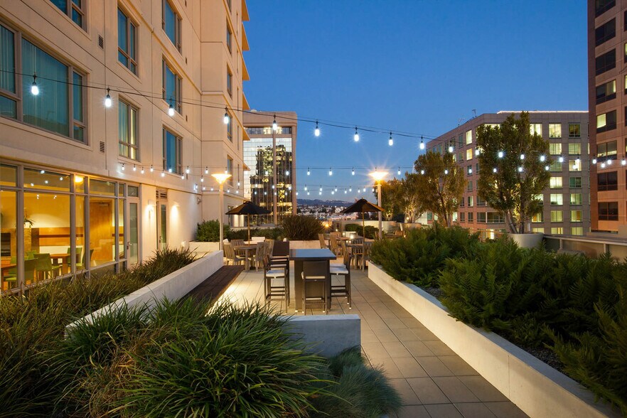 More Photos Of 100 Grand Ave, Oakland Apartments For Lease