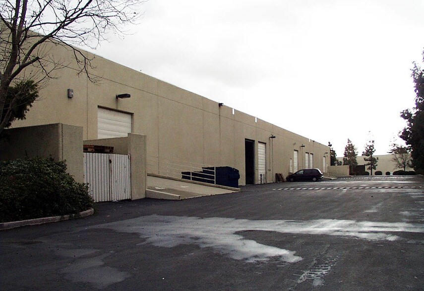 More Photos Of 47913-47963 Warm Springs Blvd, Fremont Light Manufacturing For Lease
