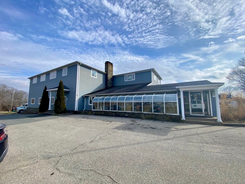 More Photos Of 1 Park Ave, Portsmouth Office For Lease