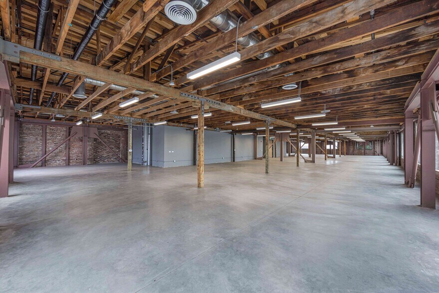 More Photos Of 440 Seaton St, Los Angeles Loft Creative Space For Sale