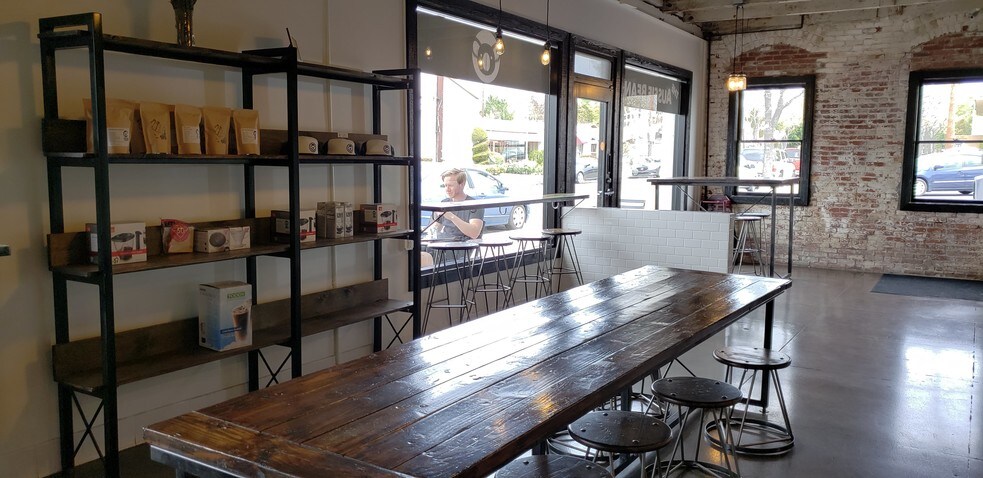 More Photos Of 112 E Maple Ave, Orange Storefront For Lease