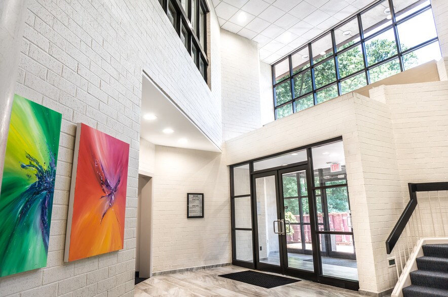 More Photos Of 12040 S Lakes Dr, Reston Office For Lease