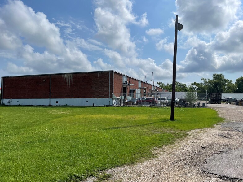 Primary Photo Of 4471 Michoud Blvd, New Orleans Distribution For Sale