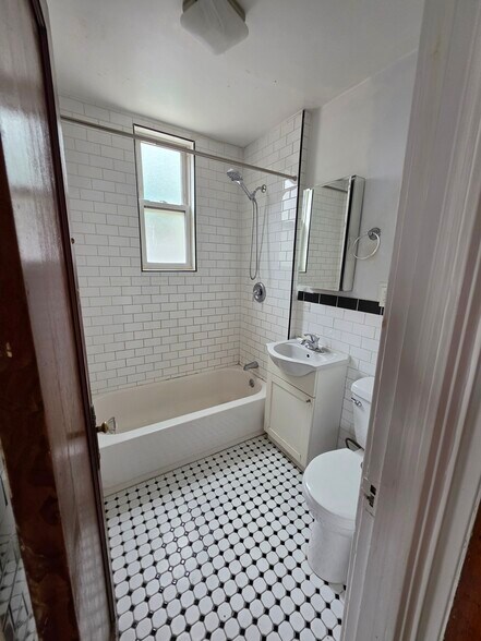 More Photos Of 1937 Greene Ave, Ridgewood Apartments For Sale