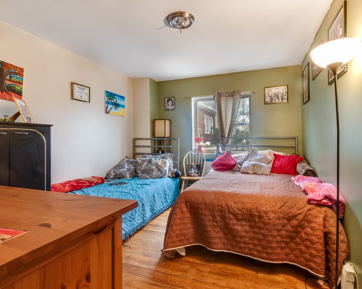 More Photos Of 89-06-89-08 S Conduit Ave, Howard Beach Apartments For Sale