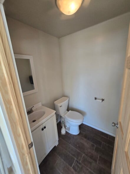 More Photos Of 1201-1203 6th St S, Hopkins Industrial For Sale