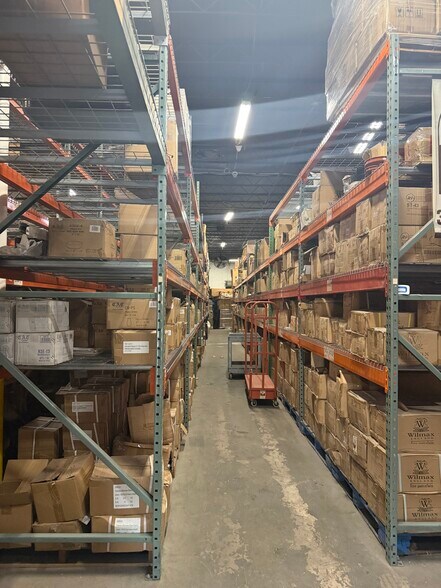 More Photos Of 3771 NW 51st St, Miami Warehouse For Sale
