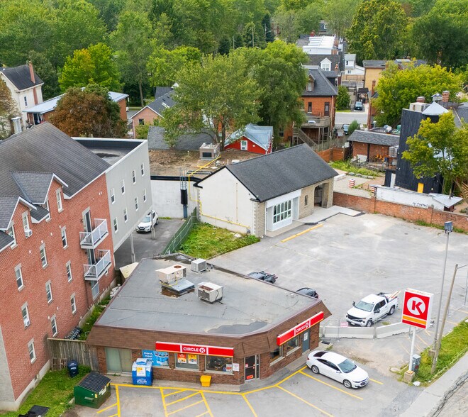 More Photos Of , Kingston General Retail For Sale