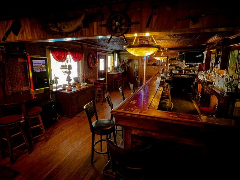 More Photos Of 7 Depot St, Long Eddy Hotel For Sale