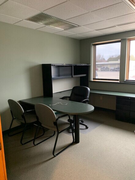 More Photos Of 2205 Forest Ave, Two Rivers Office Residential For Sale