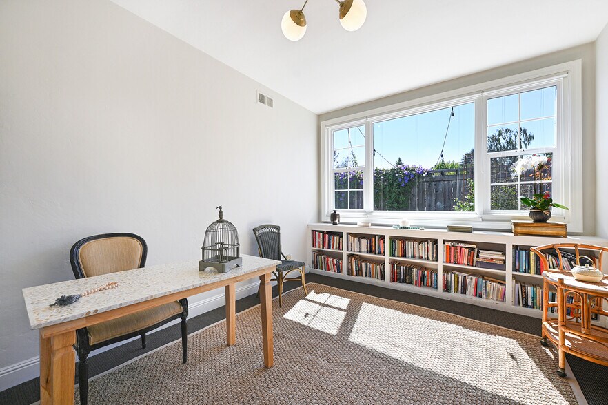 More Photos Of 125-131 Camino Alto, Mill Valley Office For Lease