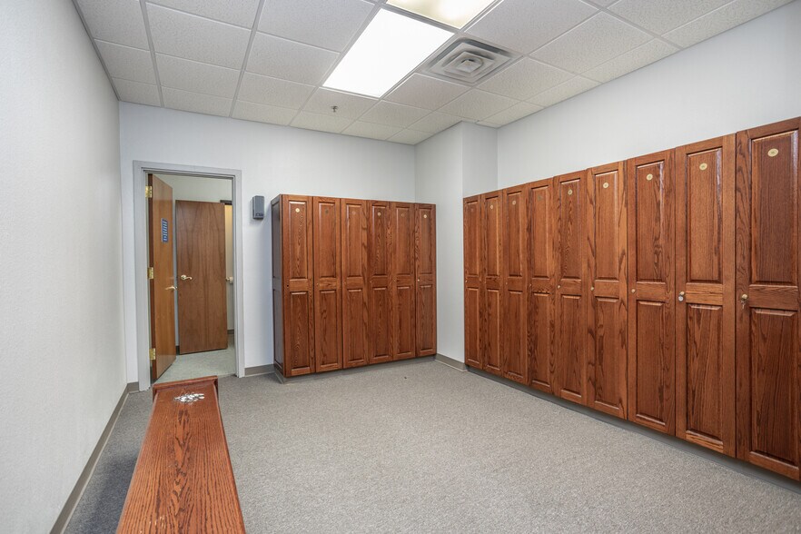 More Photos Of 201 W California St, Gainesville Office For Lease