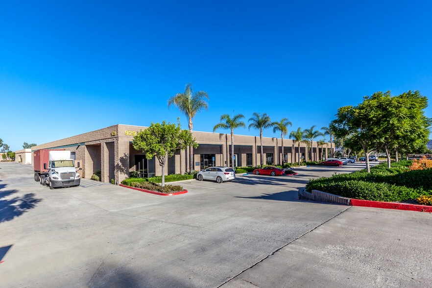 More Photos Of 929 Poinsettia Ave, Vista Unknown For Lease