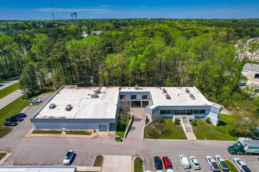 More Photos Of 5706 Chapel Hill Rd, Raleigh Office Residential For Lease