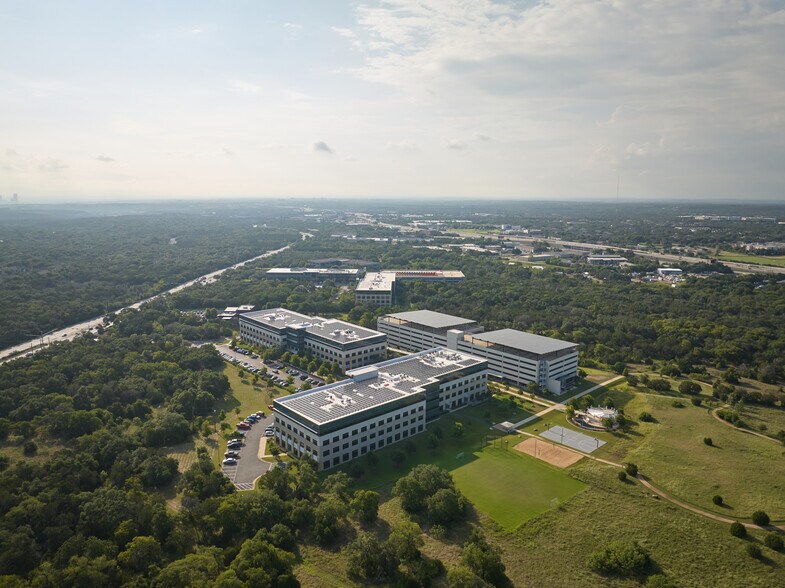 More Photos Of 5707 Southwest Pky, Austin Unknown For Lease