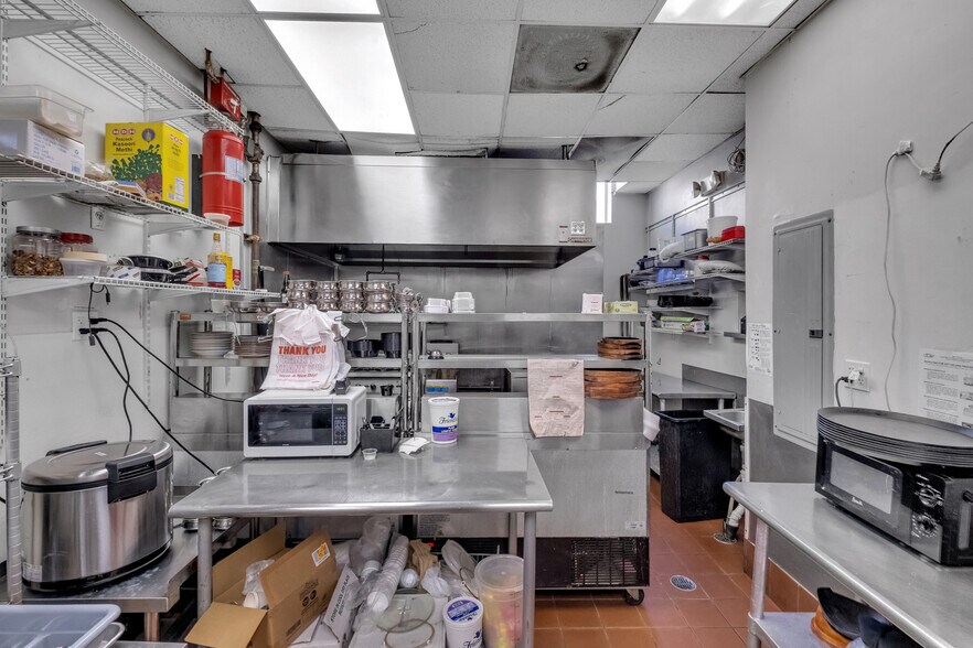 More Photos Of 646 Ne 79th St, Miami Restaurant For Sale