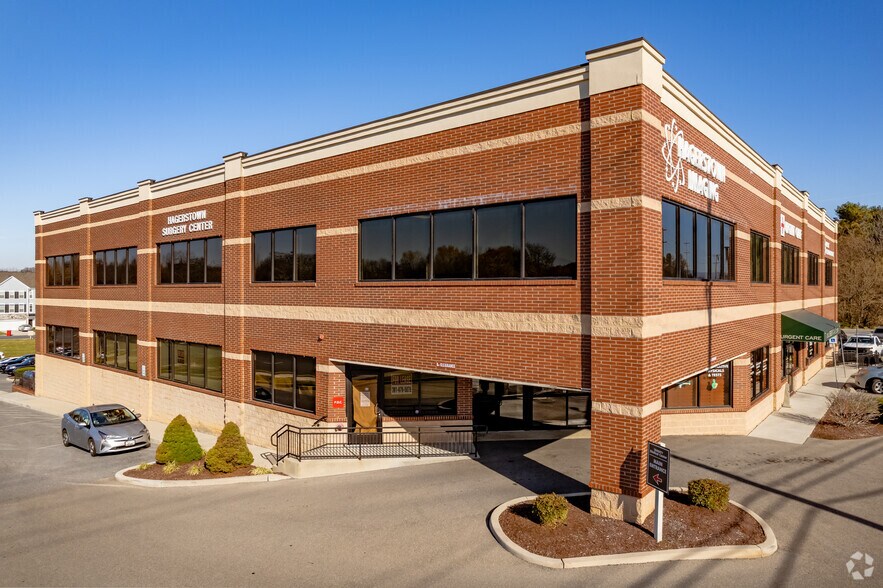 More Photos Of 11236 Robinwood Dr, Hagerstown Medical For Sale