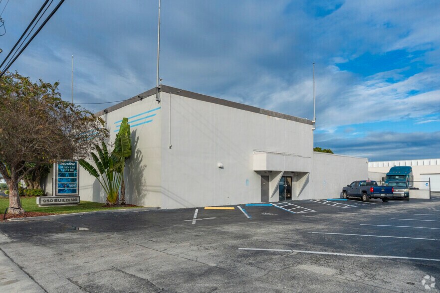 More Photos Of 950 SW 12th Ave, Pompano Beach Manufacturing For Lease