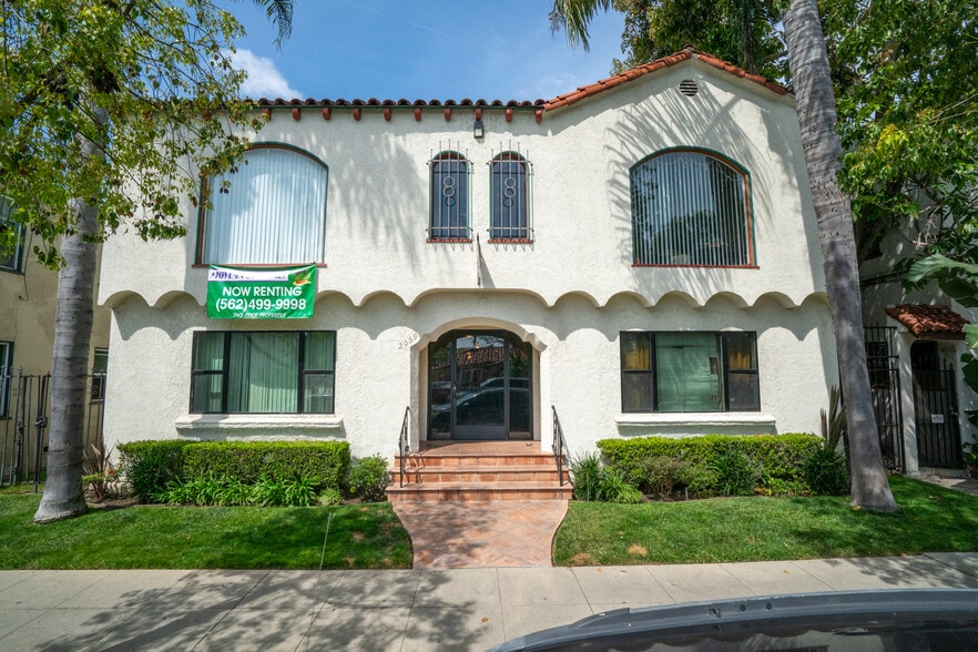 Primary Photo Of 2059 Cedar Ave, Long Beach Apartments For Sale