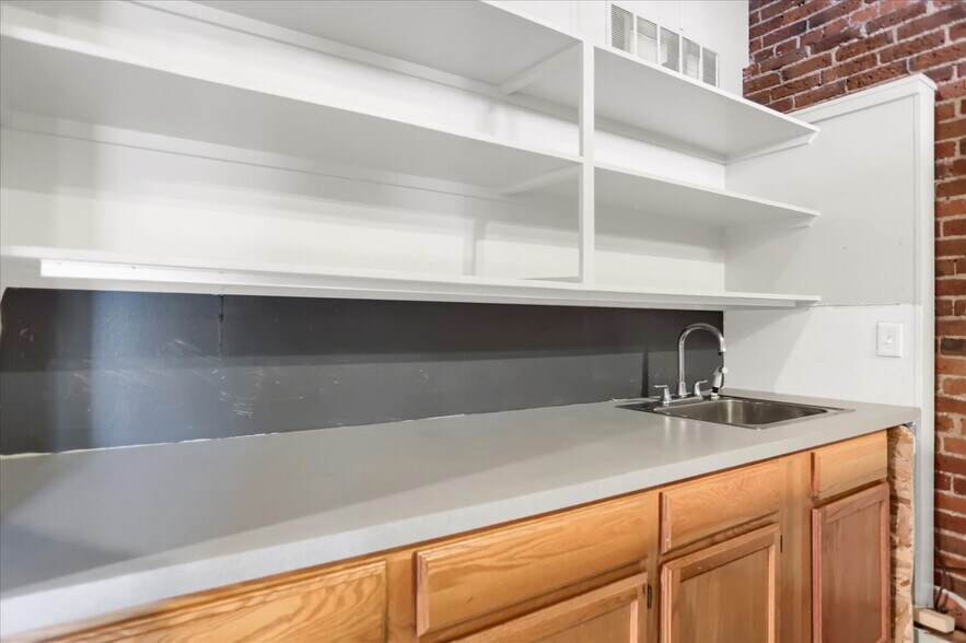 More Photos Of 1620 Market St, Denver Office For Lease