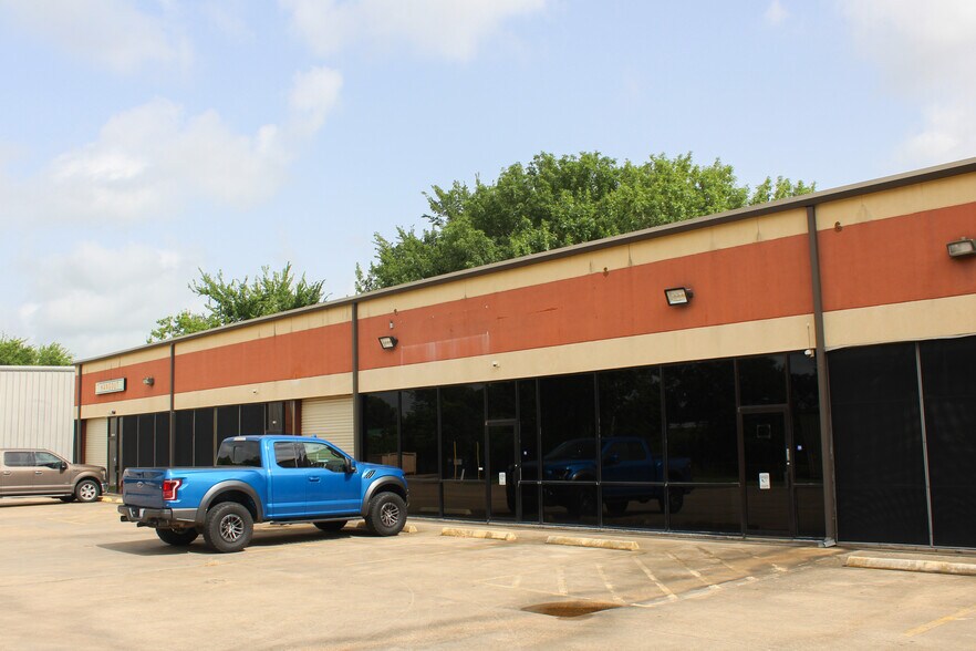 More Photos Of 867-873 Dulles Ave, Stafford Unknown For Lease