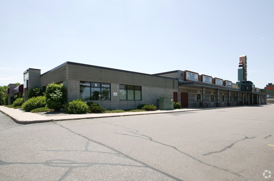 Primary Photo Of 1313-1325 S Frontage Rd, Hastings Freestanding For Lease