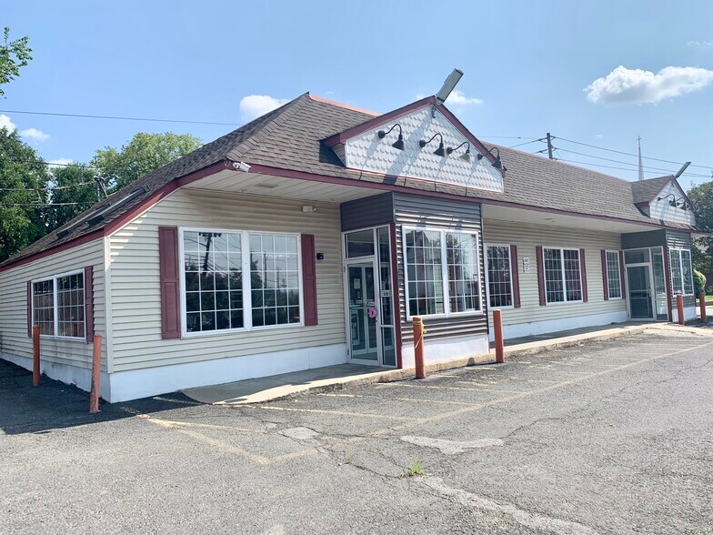 More Photos Of 1989-2001 Springfield Ave, Maplewood Freestanding For Sale