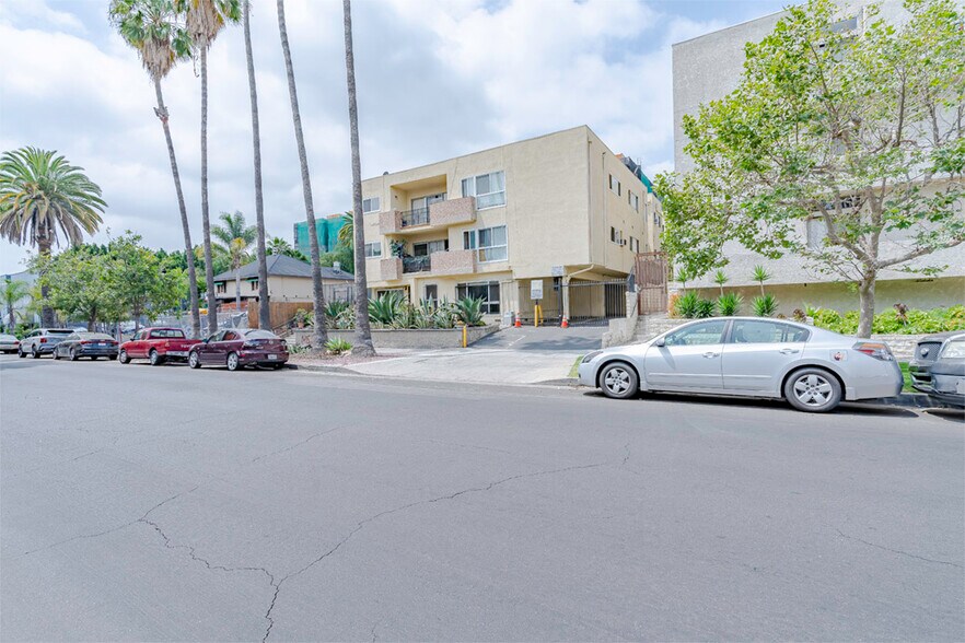 More Photos Of 741 S Hobart Blvd, Los Angeles Apartments For Sale