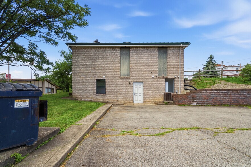 More Photos Of 2715 Mosside Blvd, Monroeville Freestanding For Sale