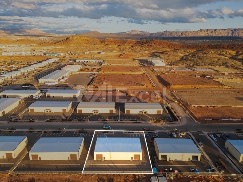 More Photos Of 950 S Regional Park Rd, Hurricane Industrial For Sale