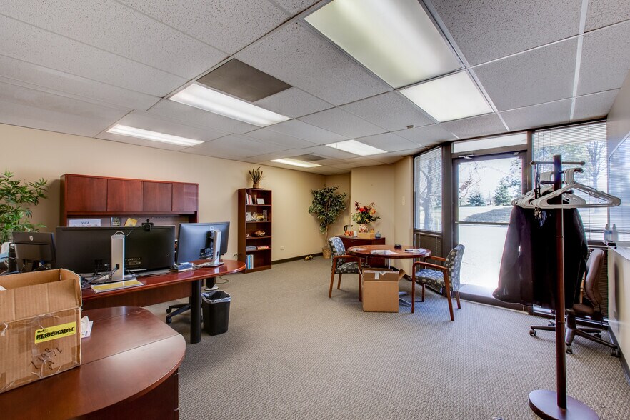More Photos Of 7399 S Tucson Way, Centennial Flex For Lease