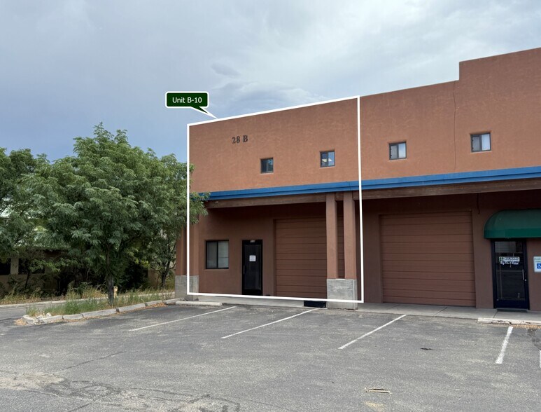Primary Photo Of 28 Bisbee Ct, Santa Fe Warehouse For Lease