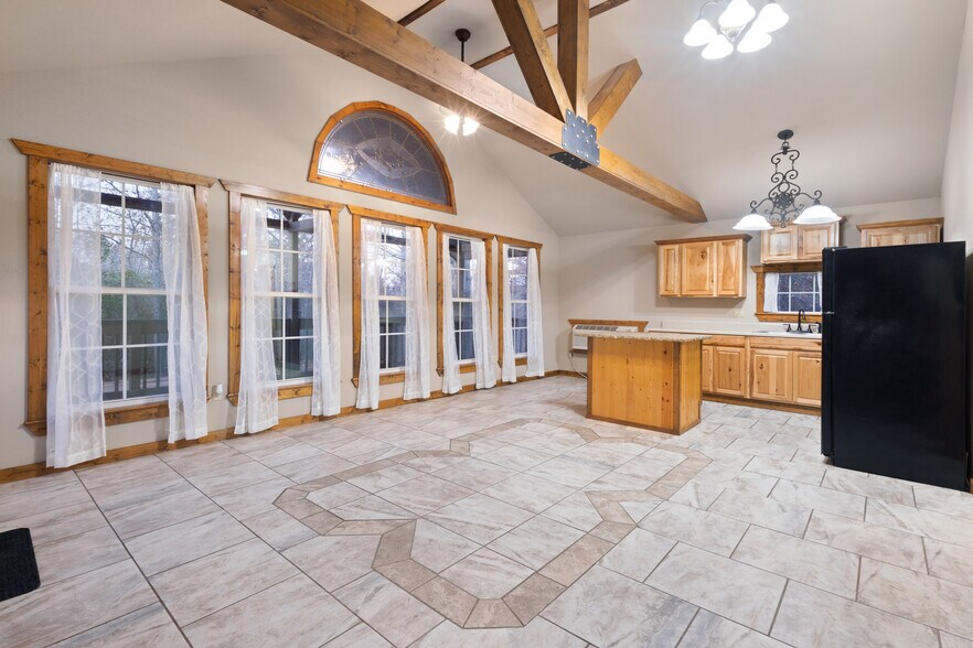 More Photos Of 27210 S Highway 125, Afton Apartments For Sale