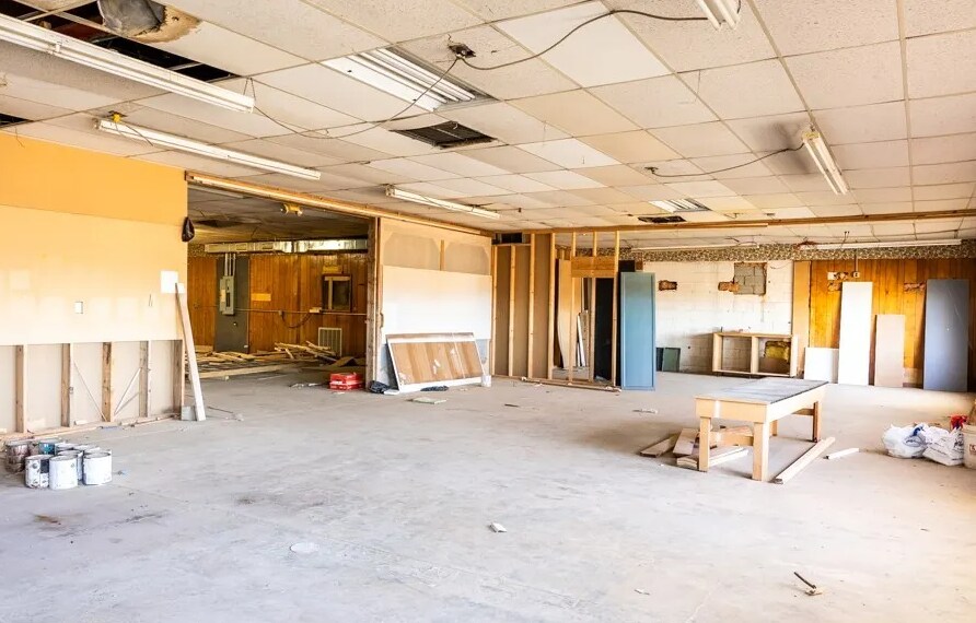 More Photos Of 166 Summit St, Mohawk Warehouse For Sale