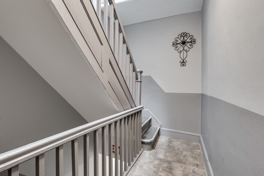 More Photos Of 3017 30th Ave, Astoria Apartments For Sale