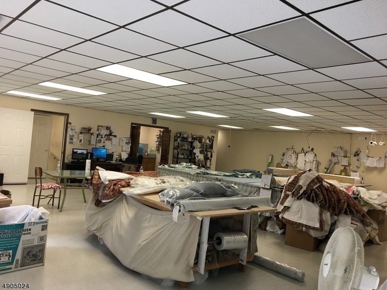 More Photos Of 968 Somerset St, Watchung Office For Sale