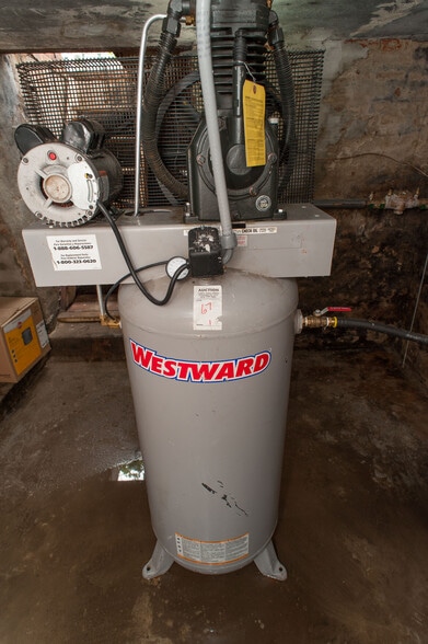 More Photos Of 4547-4549 E Thompson St, Philadelphia General Retail For Lease