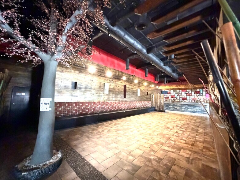 More Photos Of 5437 Highway 153, Hixson Restaurant For Sale