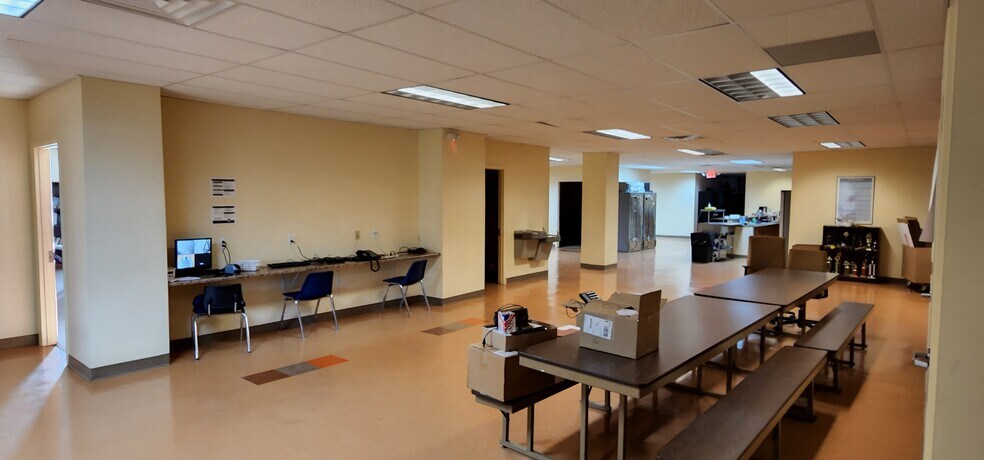 More Photos Of 5750 Baum Blvd, Pittsburgh Loft Creative Space For Lease