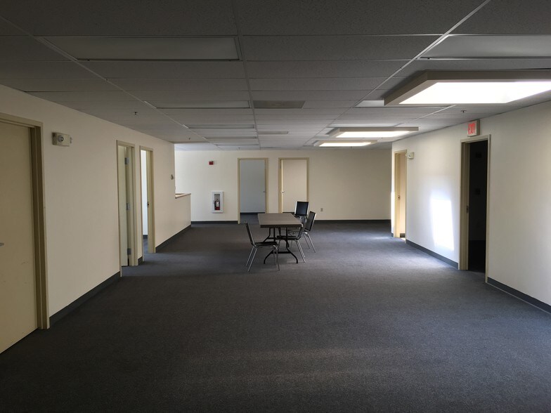 Primary Photo Of 201-205 Oak St, Pembroke Manufacturing For Lease