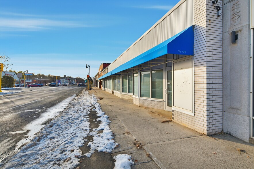 More Photos Of 534 Sumner Ave, Springfield General Retail For Lease