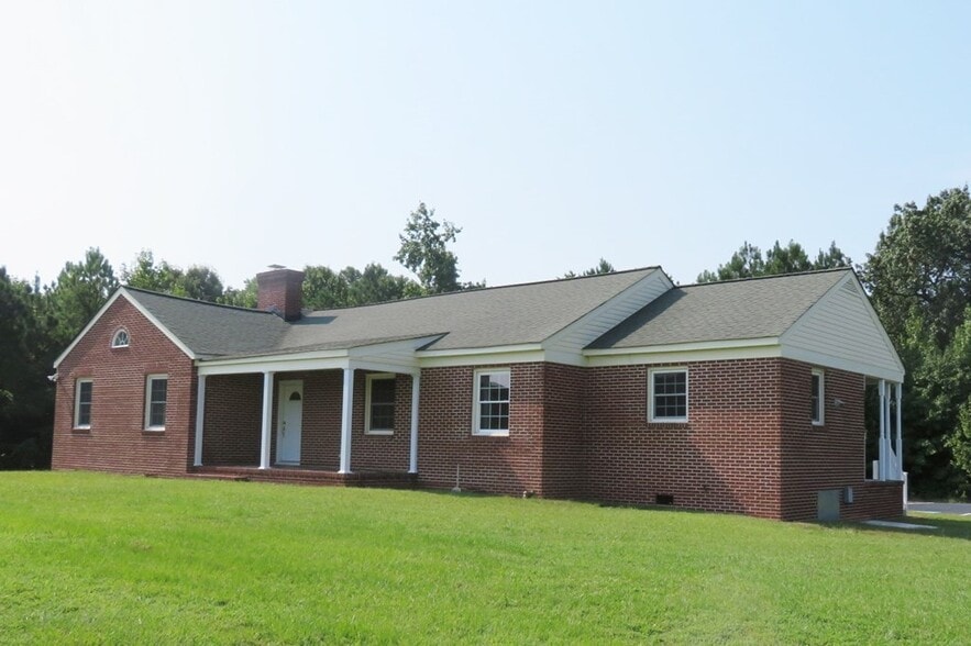 More Photos Of 110 Office Park Dr, Roanoke Rapids Medical For Sale