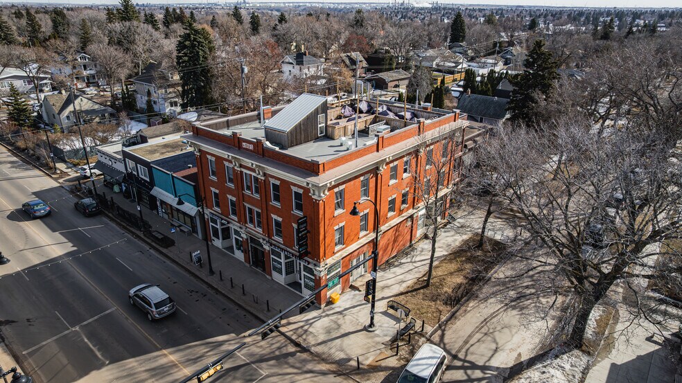 More Photos Of 6423 112 Av NW, Edmonton Storefront Retail Residential For Sale