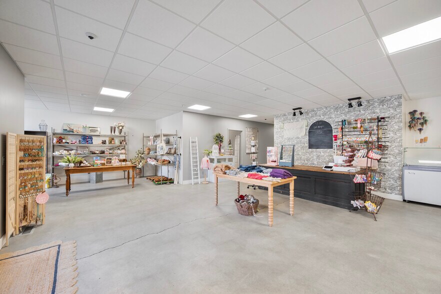 More Photos Of 21 S Main St, Coalville General Retail For Sale