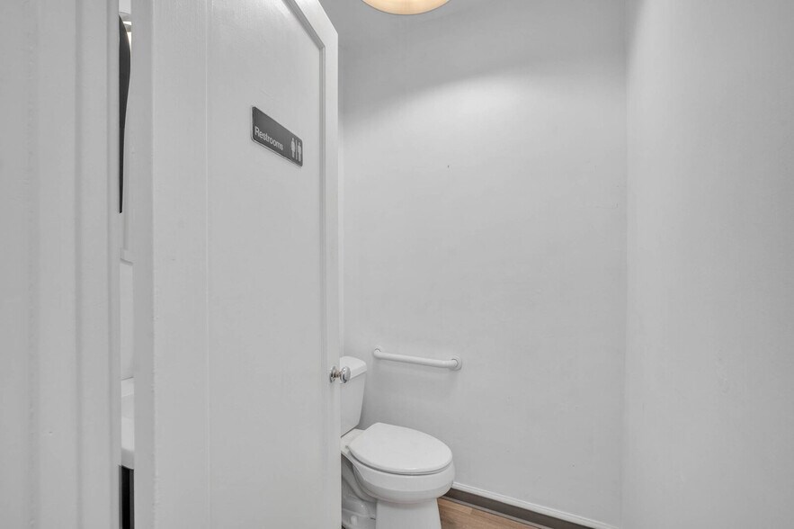 More Photos Of 4220 H St, Sacramento Medical For Lease