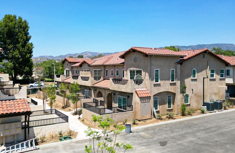 More Photos Of 5526 Los Angeles Ave, Simi Valley Apartments For Sale