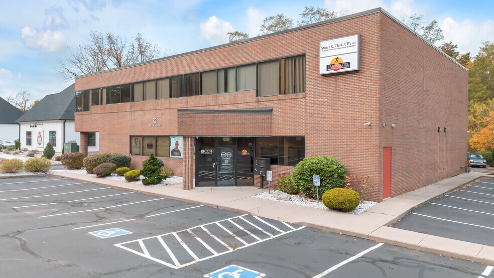 More Photos Of 72 Queen St, Southington Office For Lease