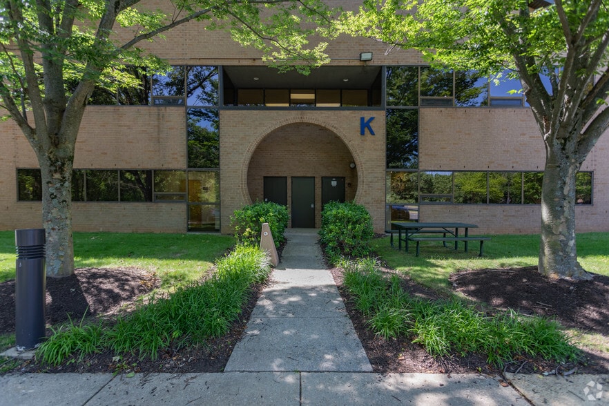 More Photos Of 10015 Old Columbia Rd, Columbia Office For Lease