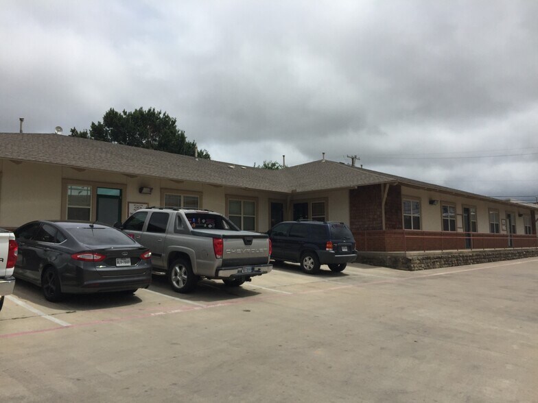 More Photos Of 4516 Boat Club Rd, Fort Worth Office For Lease